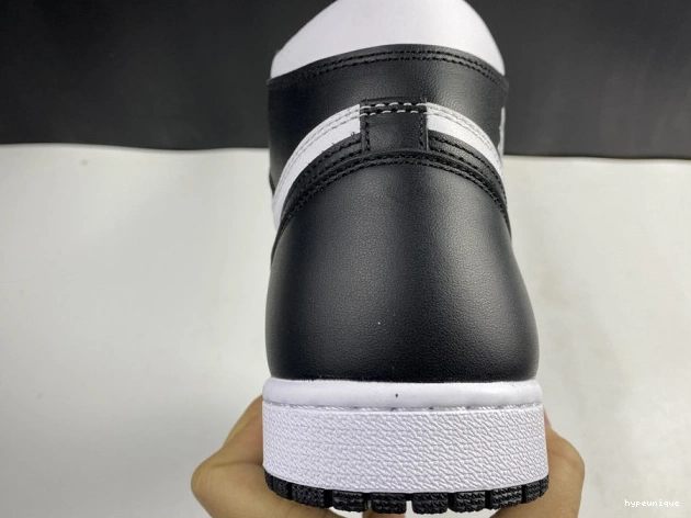 HYPE 555088-010 Air Black White Retro Jordan (2014) 1 0809
